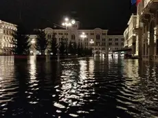 Piazza Unità sommersa dall'acqua (Lasorte)