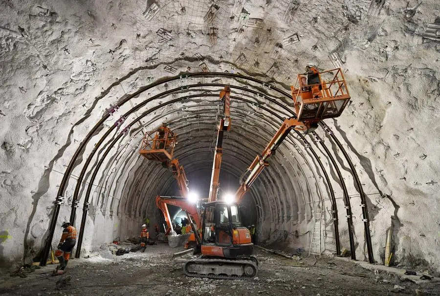 Modalità di scavo tradizionale del tunnel