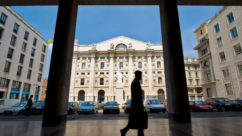 Businessman, Stock exchange, Piazza Affari, Milan, lombardy, Italy