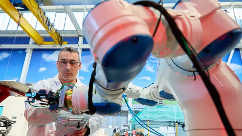 VERSATILE, a project that seeks to overcome the technological barrier that prevents having flexible robotics facilities in production lines. Bet on th...