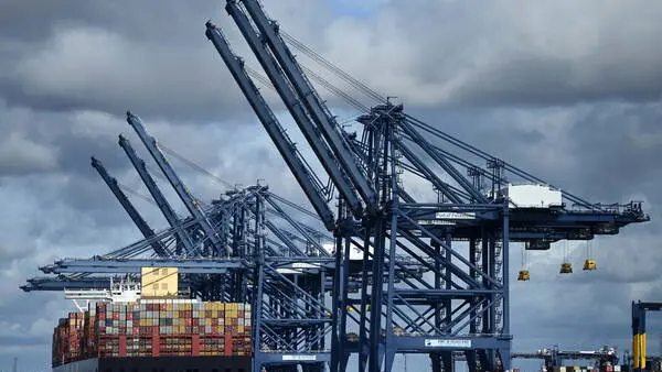 epa10209192 A container ship is unloaded at the Port of Felixstowe, Britain, 27 September 2022. Workers at the Port of Felixstowe are walking out between 27 September and 05 October after the union Unite rejected an imposed pay deal. EPA/NEIL HALL