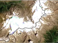 Una immagine satellitare del ghiacciaio della Marmolada