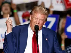 epaselect epa11603146 Former US President Donald Trump speaks at a campaign rally at the Expo at World Market Center in Las Vegas, Nevada, USA, 13 September 2024. EPA/BIZUAYEHU TESFAYE