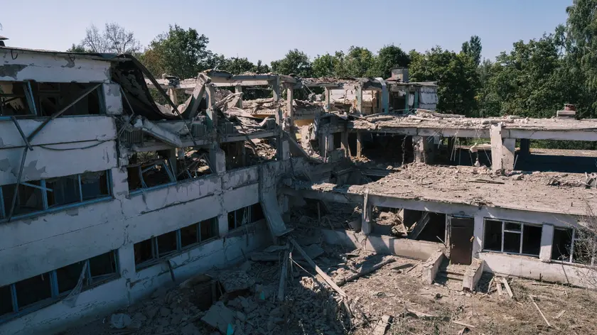 epa11554409 The school building which was destroyed by two Russian glide bombs overnight 17 August 2024 in the village of Yunakivka, 9 kilometers from the border with Russia in the Sumy region, Ukraine, 18 August 2024 amid the Russian invasion. There is no electricity or water supply in the village due to the permanent shelling by Russian forces. Ukrainian troops have advanced 35 kilometers with battles, taken control of 1,150 square kilometers of the territory of the Russian Federation and 82 settlements since the beginning of the operation in the Kursk region on 06 August 2024 according to the report of the Commander-in-Chief of the Ukrainian Armed Forces Oleksandr Syrskyi at the meeting of the Staff on 15 August 2024. Russian troops entered Ukrainian territory on 24 February 2022, starting a conflict that has provoked destruction and a humanitarian crisis. EPA/GEORGE IVANCHENKO