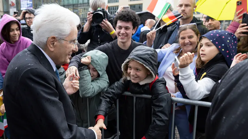 Il Presidente della Repubblica Sergio Mattarella alla Porta di Brandeburgo (foto di Francesco Ammendola - Ufficio per la Stampa e la Comunicazione della Presidenza della Repubblica)