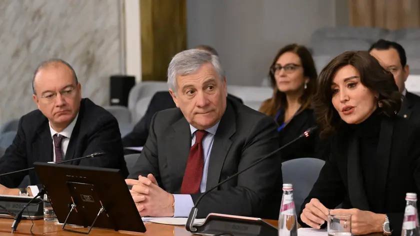 Da sinistra, il ministro dellÕIstruzione, Giuseppe Valditara; il ministro degli Esteri, Antonio Tajani (d) e il ministro dellÕUniversitˆ e della Ricerca, Anna Maria Bernini, durante un momento della XV Conferenza Ambasciatrici e Ambasciatori presso la Farnesina a Roma, 22 dicembre 2022. ANSA/CLAUDIO PERI