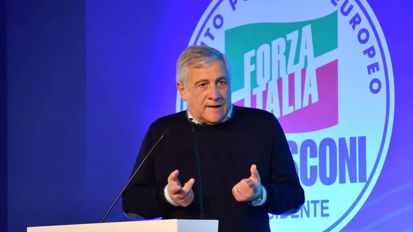 Il ministro degli Esteri e Segretario Nazionale di FI, Antonio Tajani al convegno di Forza Italia “Al Centro del Mediterraneo” in corso all’ hotel Domina Zagarella a Santa Flavia, in provincia di Palermo, 26 ottobre 2024. ANSA/ORIETTA SCARDINO