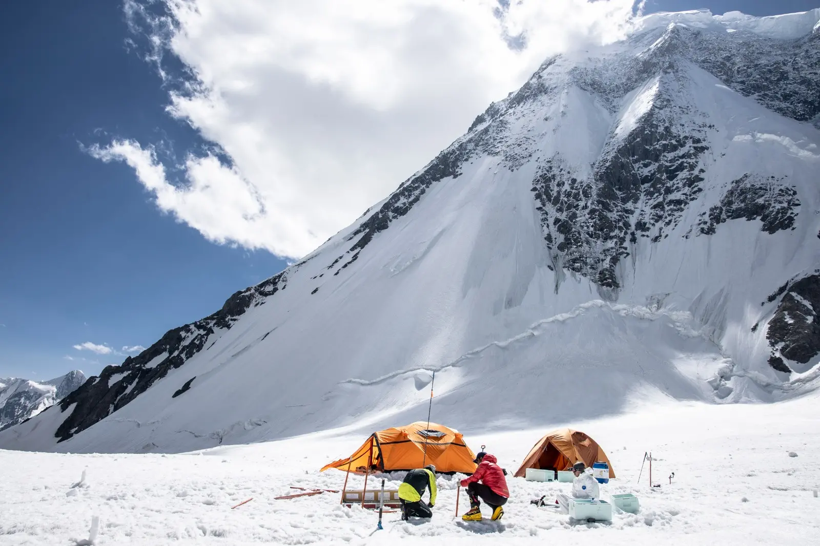 L'accampamento sul K2 degli alpinisti bellunesi