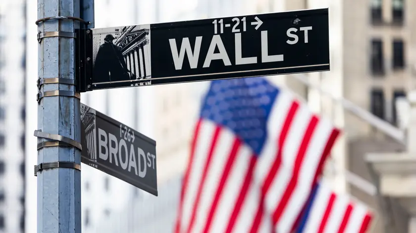 epaselect epa11706141 A sign for Wall Street outside of the New York Stock Exchange in New York, New York, USA, 06 November 2024. The Dow Jones Industrial Average as well as other market indicators were up today by as much as 3% following news of Donald J. Trump winning the US presidential election overnight. EPA/JUSTIN LANE