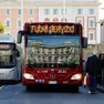 Autobus ATAC nel piazzale della Stazione Termini durante lo sciopero dei trasporti pubblici, Roma 20 settembre 2024. ANSA/FABIO FRUSTACI