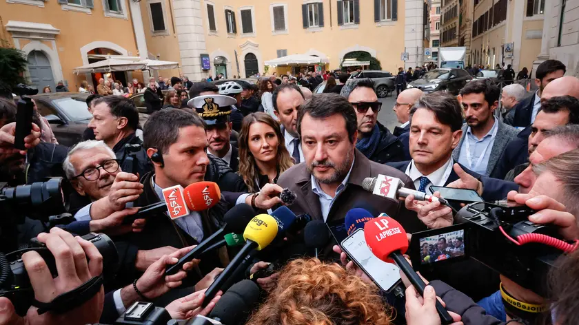 Il ministro dei Trasporti e delle infrastrutture Matteo Salvini al Tempio di Adriano durante il convegno Anas sulle vittime della strada 'Obiettivo zero vittime', Roma, 19 Novembre 2024. ANSA/GIUSEPPE LAMI
