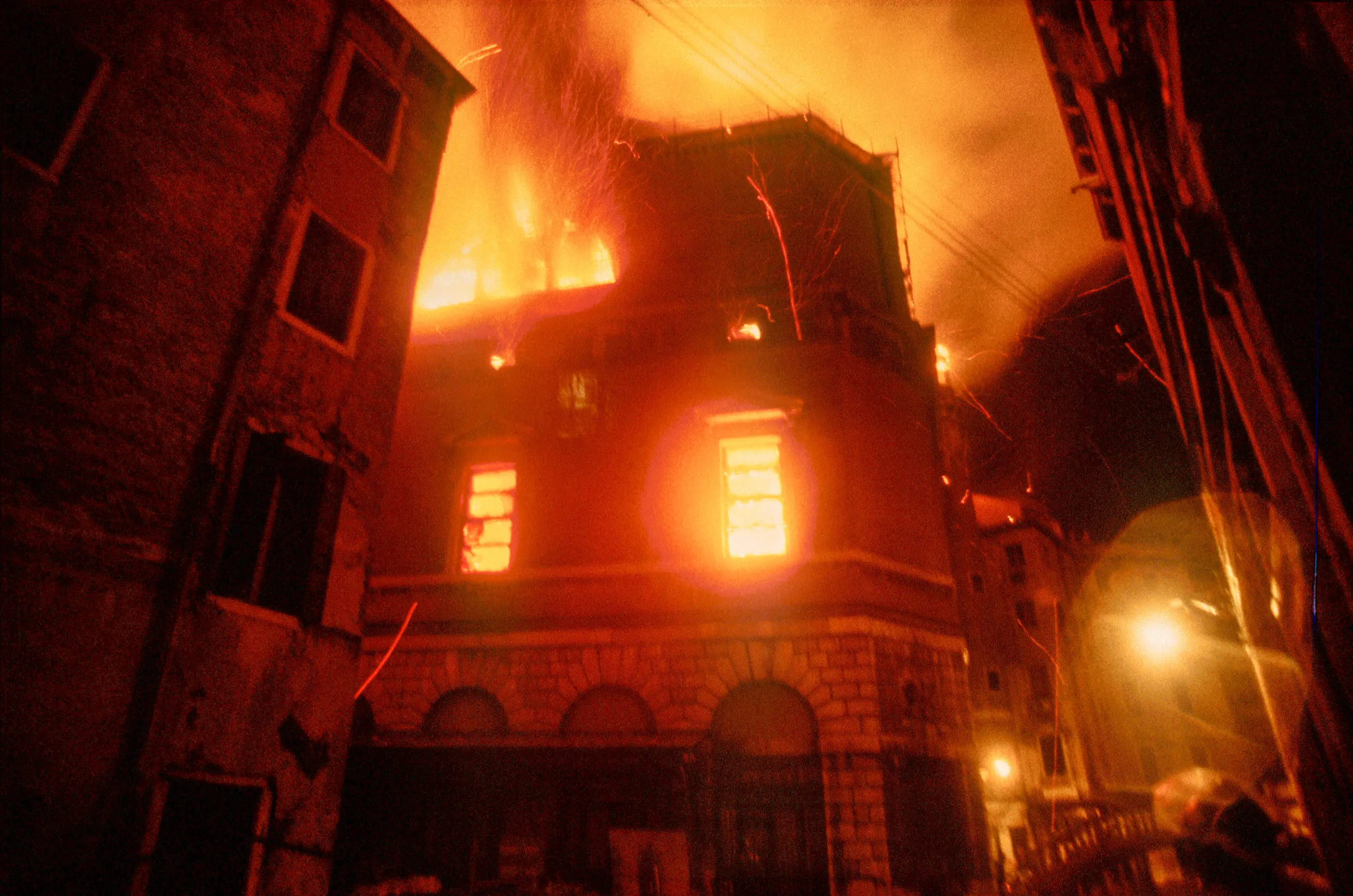 Il rogo del Teatro La Fenice a Venezia, la notte del 29 gennaio 1996