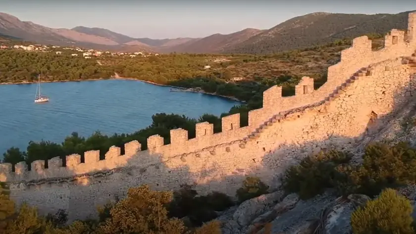 Uno scorcio della muraglia (foto Slobodnadalmacija.hr)