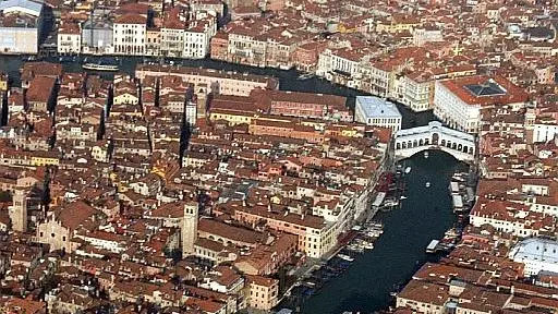 Un’immagine dall’alto di Venezia, il futuro presenta molte incognite