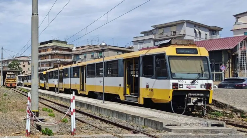 Il trasporto pubblico è un elemento essenziale della mobilità moderna