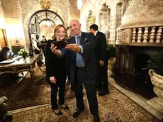 Giorgia Meloni in un momento della visita lampo a Mar-a-Lago