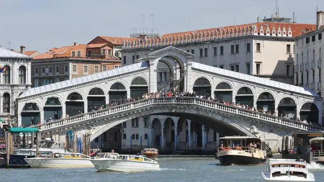 Il ponte di Rialto a Venezia, teatro di vari set pubblicitari