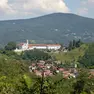 Il convento di Castagnevizza – Kostanjevica, oggi in Slovenia, a duecento metri dall’ex confine del Rafut