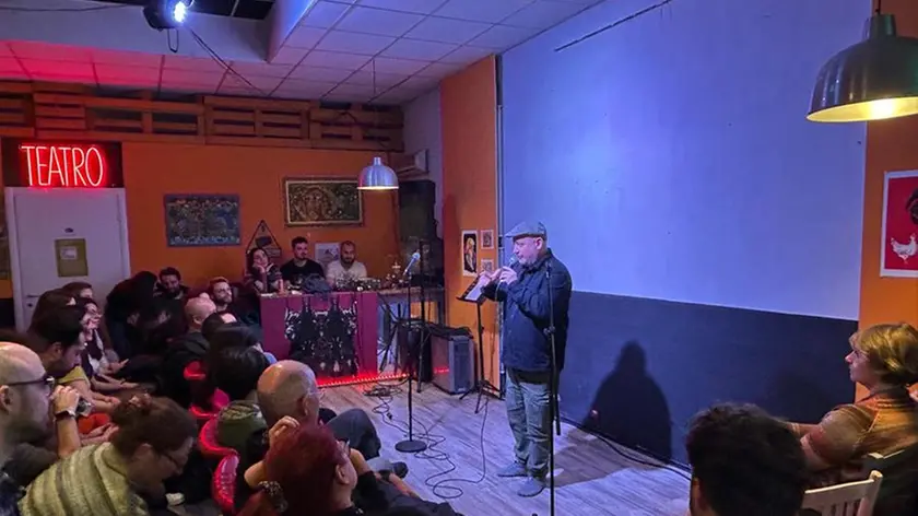 La serata di poetry slam ai Carichi Sospesi di Padova