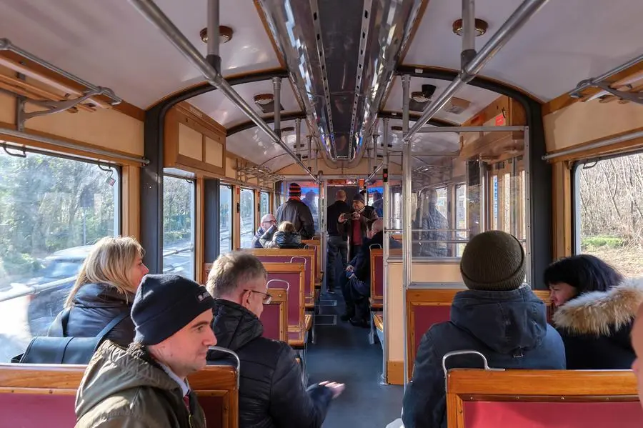 L'interno del Tram di Opicina (Silvano)