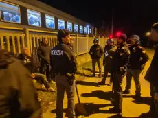 Un gruppo di una cinquantina di ultras dell'Udinese, spalleggiati da numerosi supporter del Salisburgo, hanno assaltato il treno diretto a Venezia che riportava a casa i circa 1200 tifosi della formazione lagunare