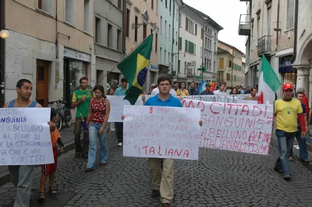 Una manifestazione sulle cittadinanze