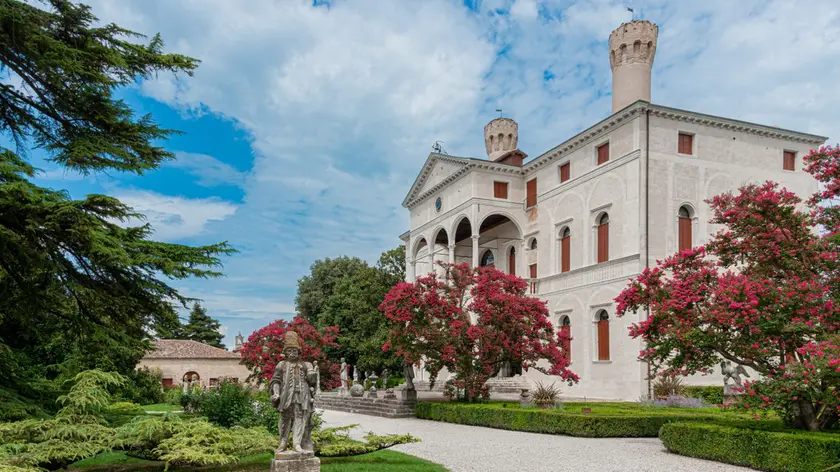 L’edificio del Castello di Roncade ricorda un ricco palazzo veneziano