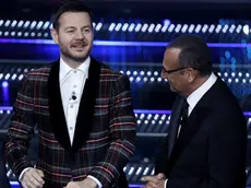 Saranno Alessandro Cattelan (nella foto insieme a Carlo Conti) e Alessia Marcuzzi i co-conduttori della finale di Sanremo