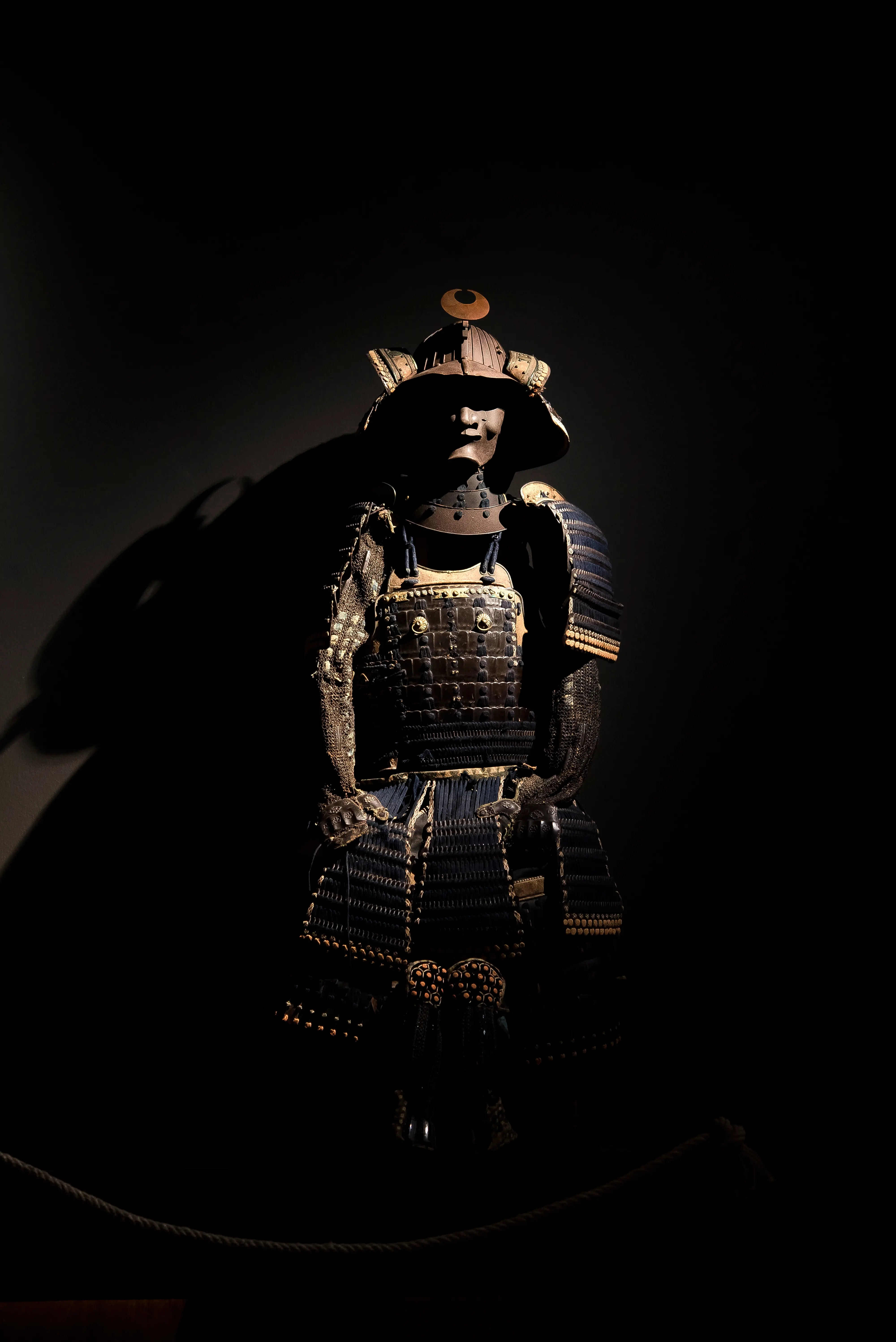 Armatura completa di Samurai, Periodo Meiji (1868-1912), metallo, cuoio