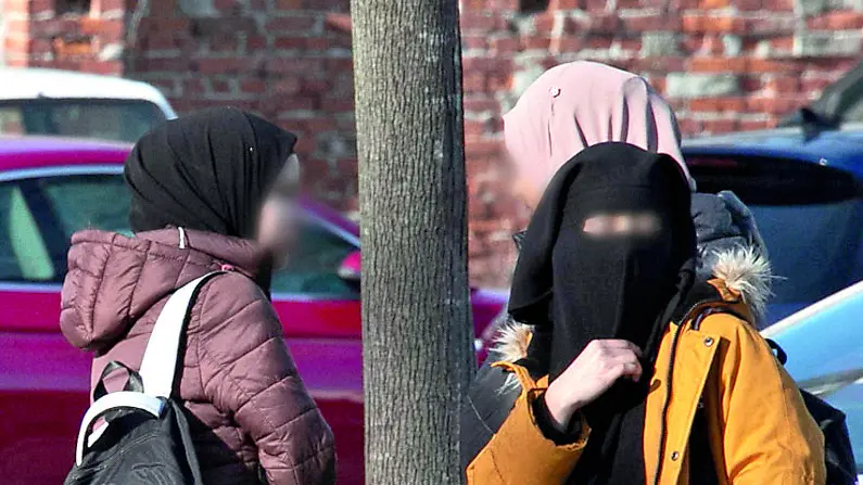 Ragazze con il niqab