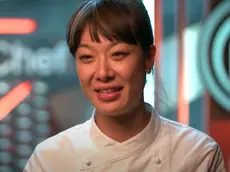 Anna Yi Lan Zhang commossa dopo la vittoria a MasterChef Italia 14