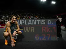 Armand Duplantis parteciperà alla Capitale europea delle cultura Gorizia - Nova Gorica. Il 25 luglio Armand Duplantis, il fenomeno del salto con l'asta, salterà su una pedana che sarà allestita nella Piazza Transalpina: corsia di rincorsa in Italia, tappeto di atterraggio in Slovenia (o viceversa). Foto Afp