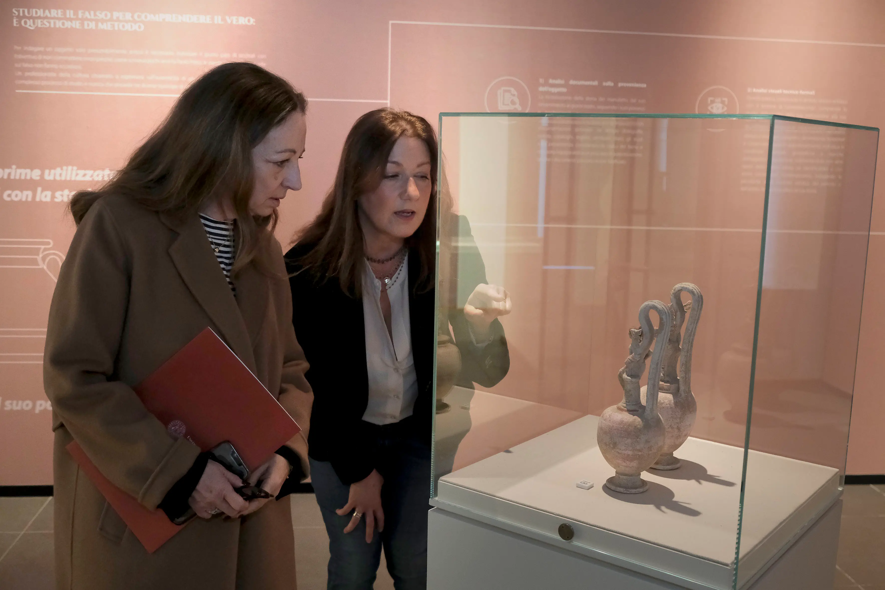 Inaugurazione della mostra sui falsi nell'arte