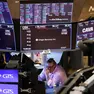 Un trader alla Borsa di New York ansa/afp