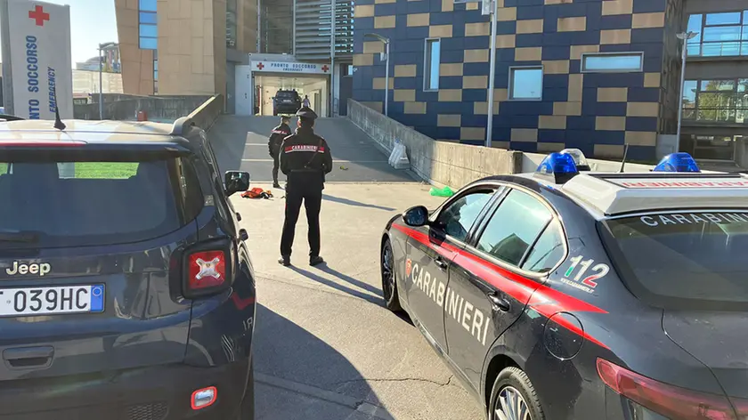 Forze dell'ordine in ospedale dopo un episodio di aggressione al personale sanitario