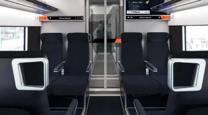 L'interno di un treno da 422 posti