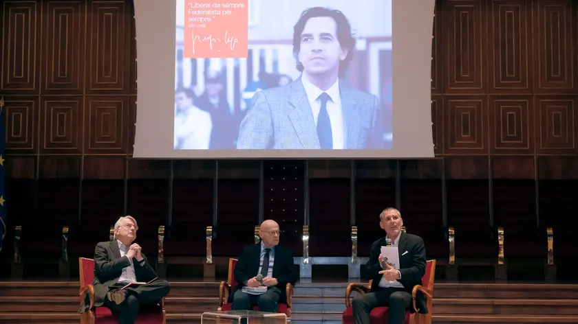 Da sinistra: Ferruccio De Bortoli, Ilvo Diamanti e Paolo Possamai (foto Bianchi)