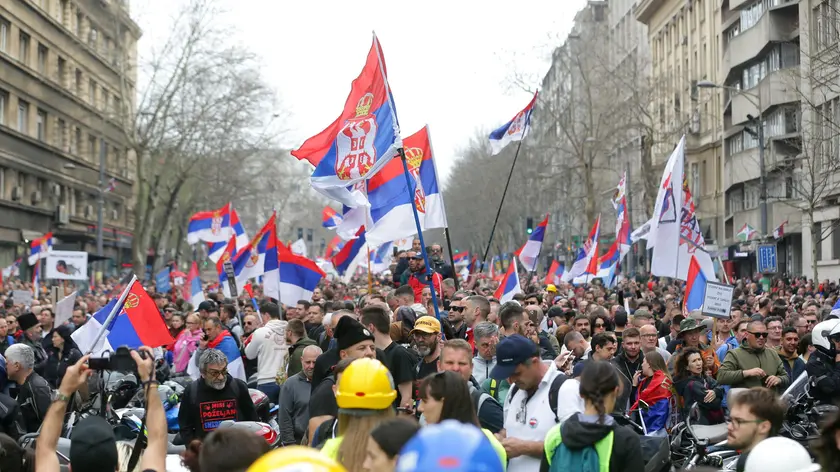 La grande manifestazione a Belgrado del 15 marzo scorso