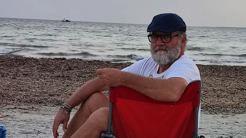 Carlo Motta ha raccontato la propria malattia alla mammella