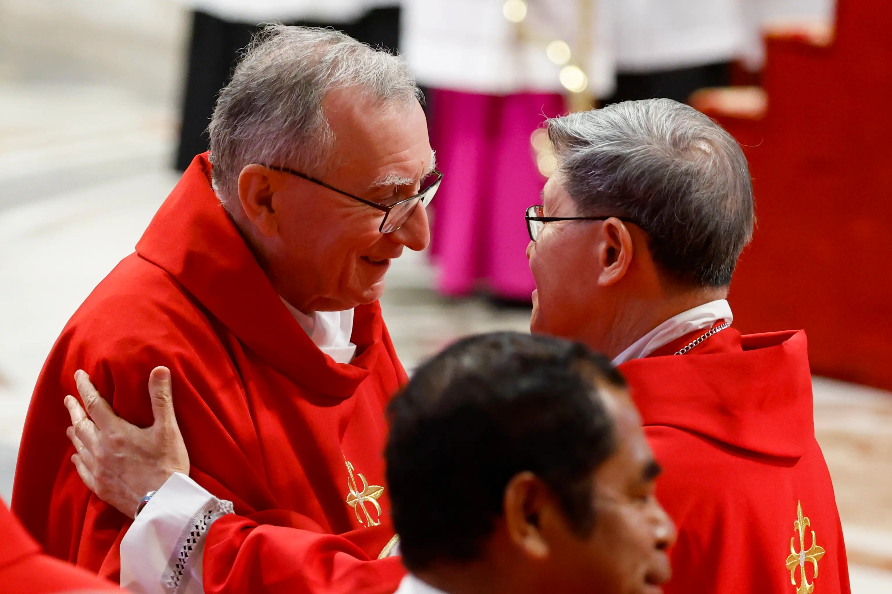 I cardinali Pietro Parolin e Luis Antonio Tagle