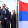 Il presidente serbo Aleksandar Vučić al suo arrivo a Mosca (Ansa)