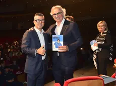 Andrea Carnevale presenta il suo libro con l'ospite d'eccezione: l'ex campione Totò Di Natale