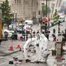 I rilievi delle autorità dopo l'attentato a Liverpool