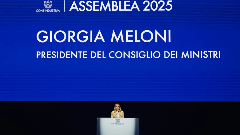 Giorgia Meloni all'assemblea di Confindustria a Bologna