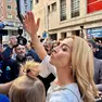 Silvia Salis al point elettorale dopo la vittoria alle Comunali di Genova, 26 maggio 2025