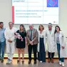 Sara con Elia, il dg Dal Ben e una parte dell'équipe che l'ha seguita