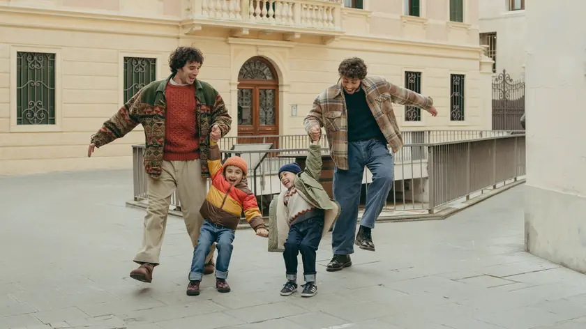Pierpaolo Spollon con Francesco Centorame e i bambini