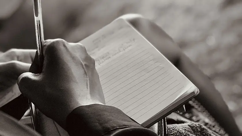 La scrittura rimane uno spazio fondamentale in cui esprimere la creatività
