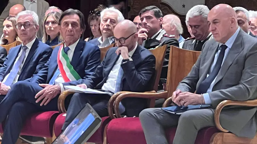 Le autorità in prima fila: prefetto Forlenza, sindaco Giordani, ministro Crosetto