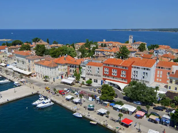 Una veduta di Parenzo, in Croazia